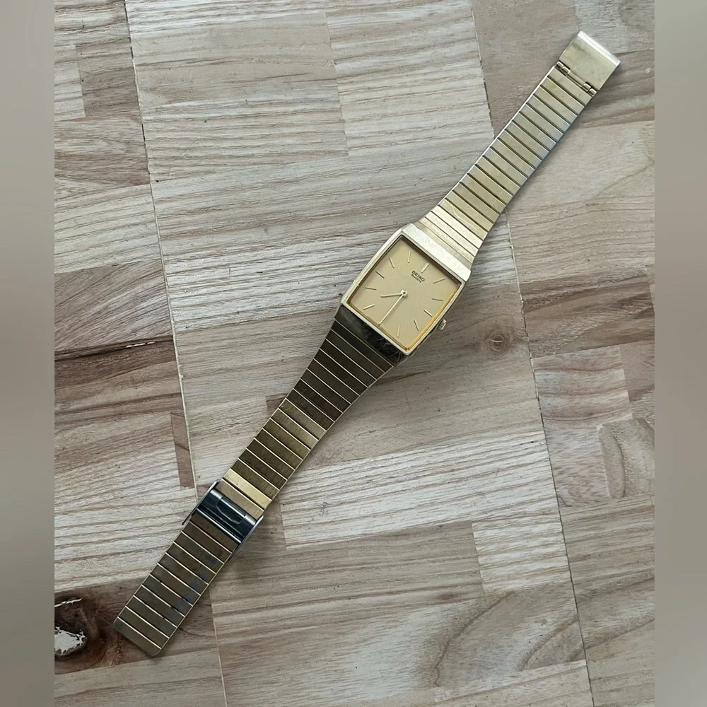 Seiko Men’s Vintage Watch Gold-Tone Rectangular Dial Adjustable Bracelet